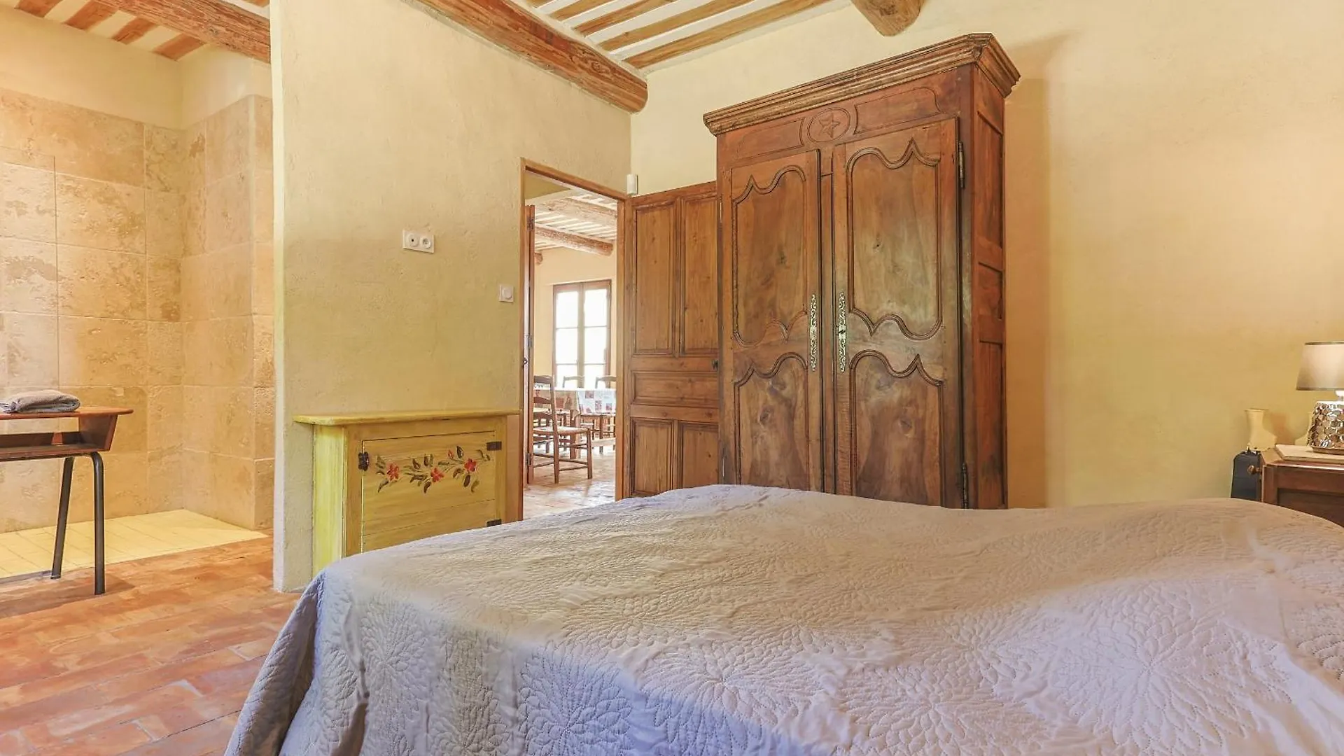 Hébergement de vacances Gite Charmant Caumont-sur-Durance