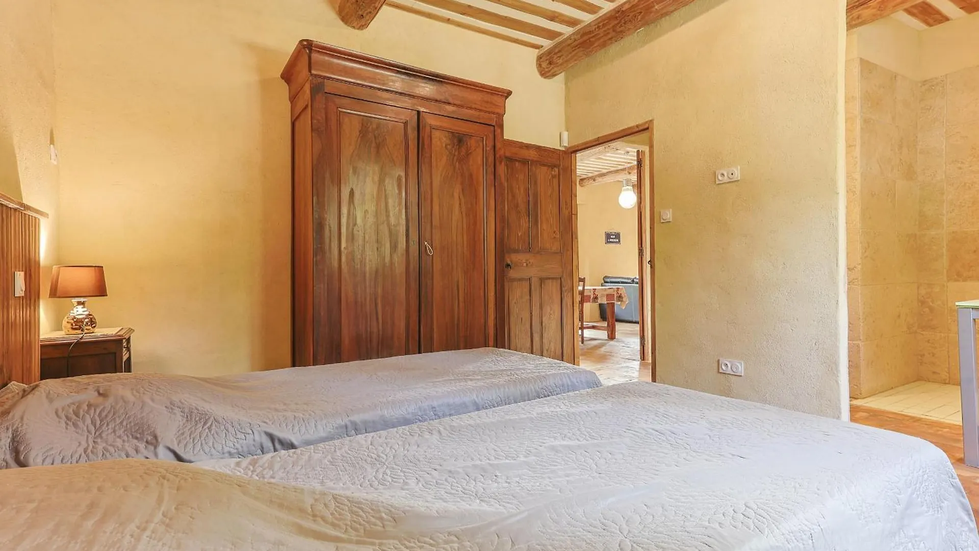 Gite Charmant Caumont-sur-Durance 0*,  France