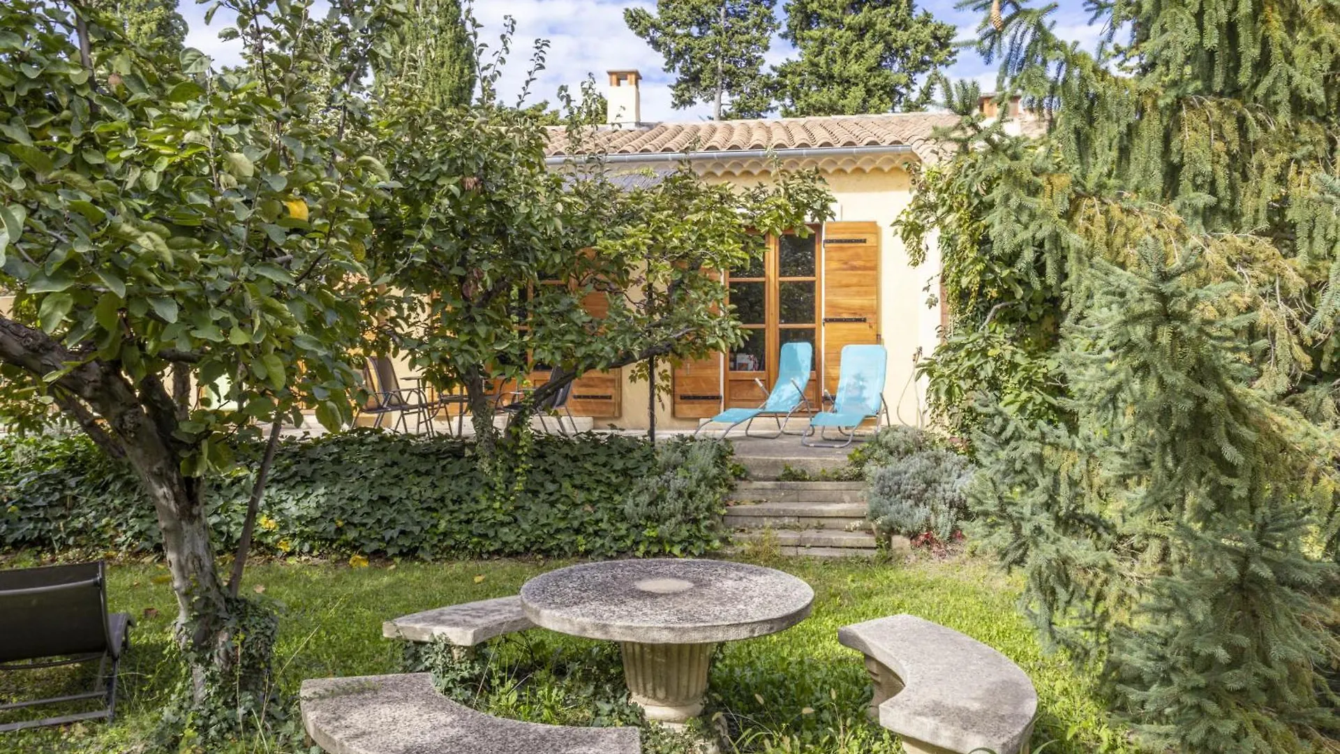 Gite Charmant Caumont-sur-Durance 0*,  France