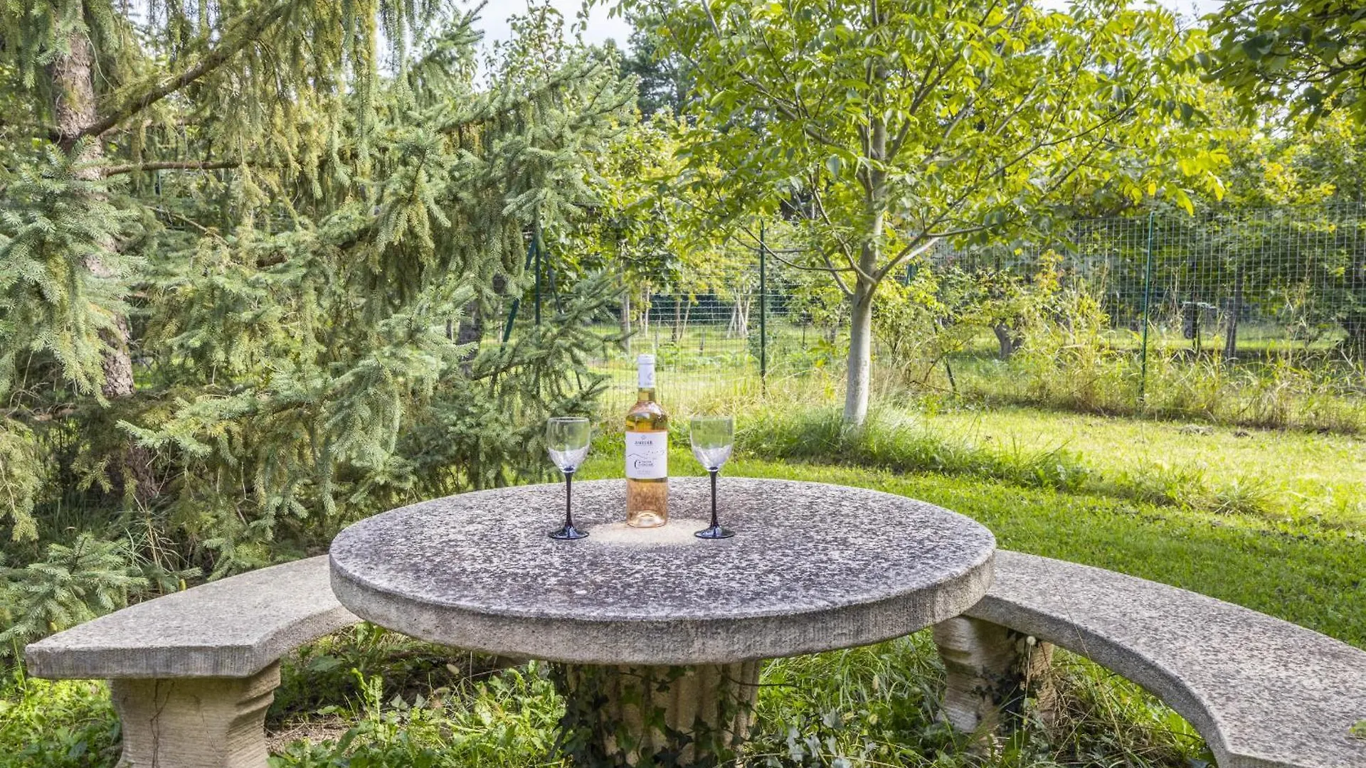 Hébergement de vacances Gite Charmant Caumont-sur-Durance France